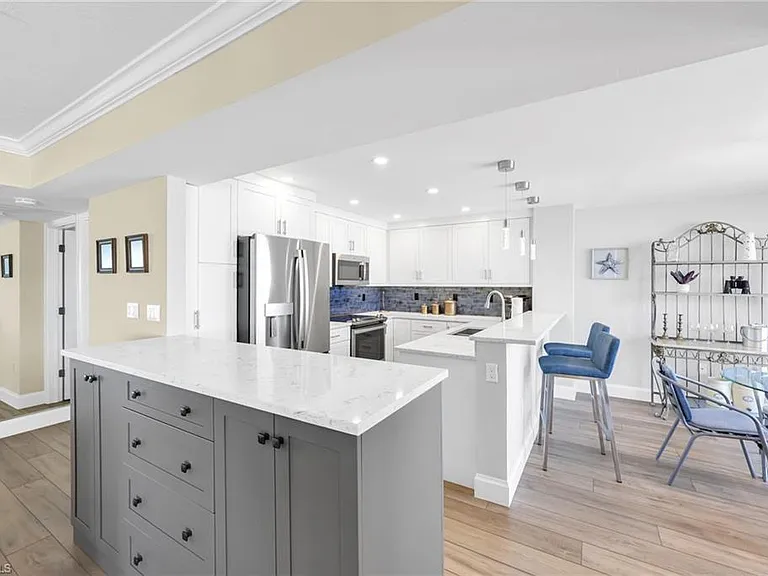 9653 Gulf Shore Dr #402 — Photo 14
