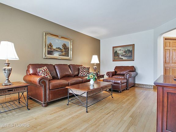 2nd image of 5024 N Knight Ave