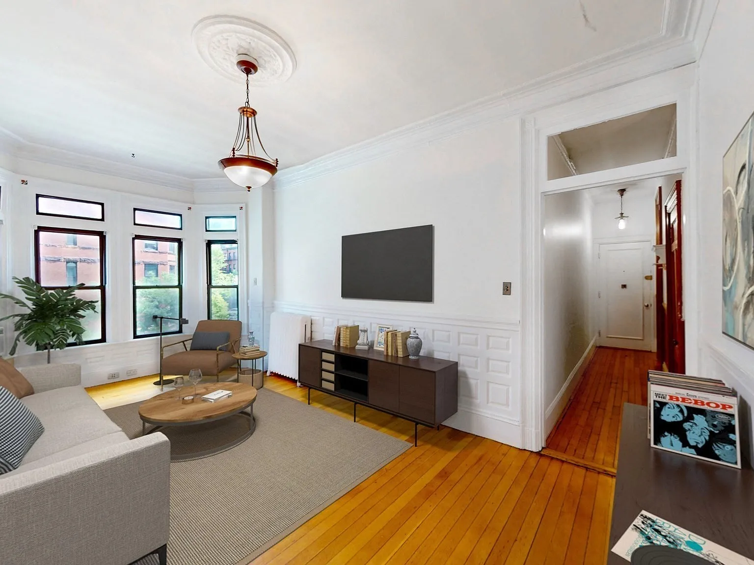 2 bed, 690 sqft, $3,950 — Photo 4