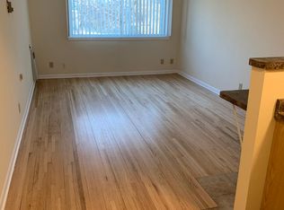 1585 Highland Pkwy #103, Saint Paul, MN 55116