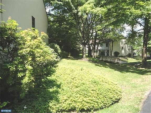 3rd image of 13 Twin Brooks Dr #13B