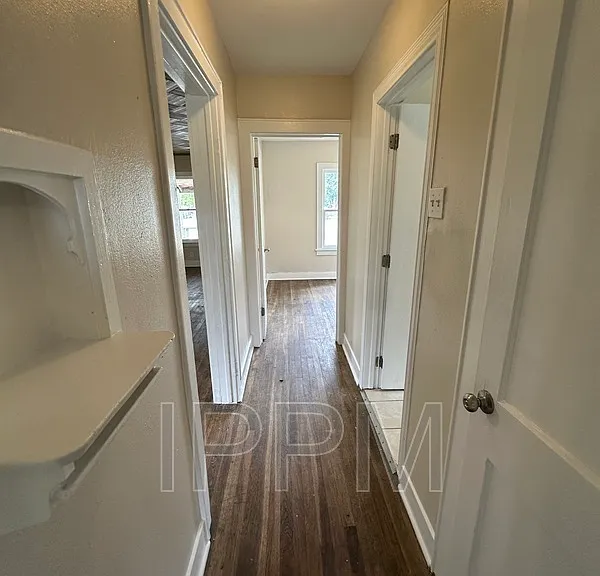 501 W Pierce Ave — Photo 10