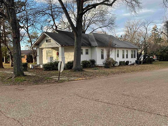2nd image of 182 E 2nd Ave