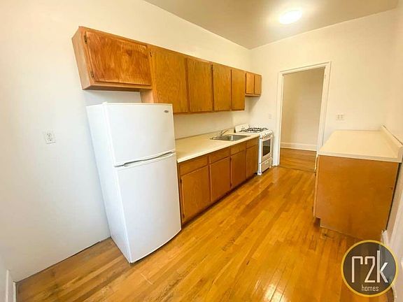 5th image of 35-33 29th St #B6
