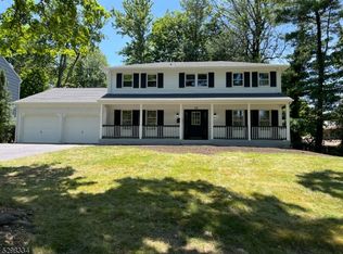 68 Runnymeade Rd, Berkeley Heights, NJ 07922