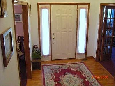 3rd image of 11128 Hampton Dr NW