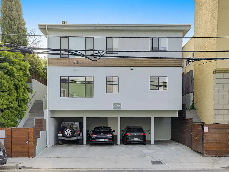 306 N Bonnie Brae St #1 — Photo 6