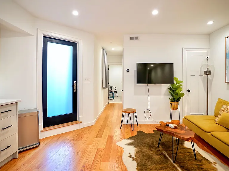 1823 Kalorama Rd NW #E — Photo 17