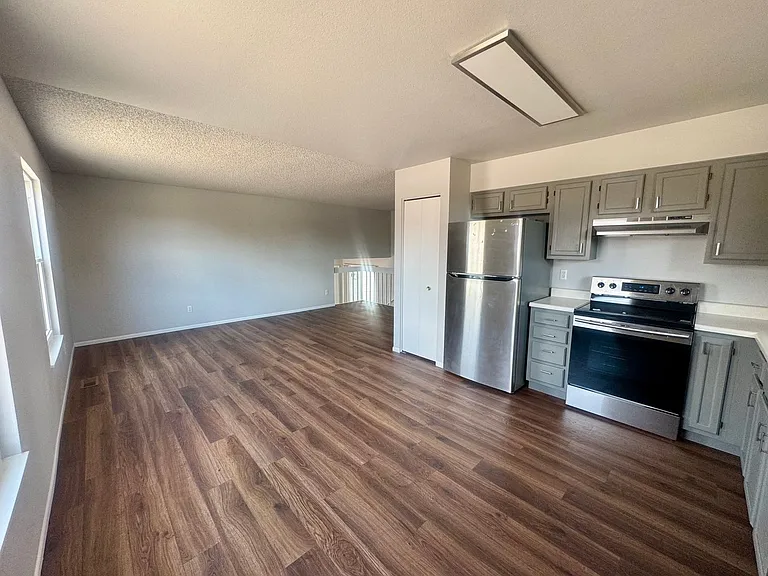 7315 Songbird Dr — Photo 25