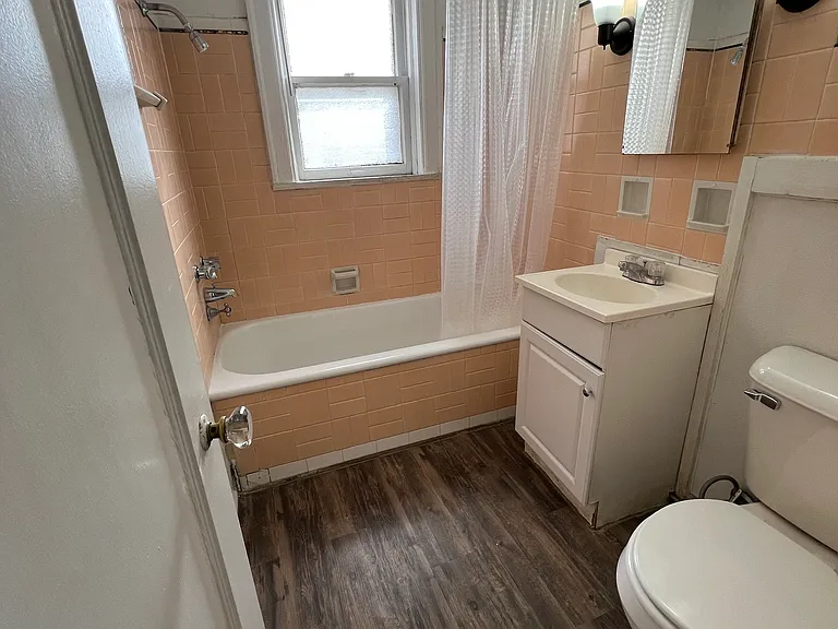 101 S 49th Ave #10 — Photo 6