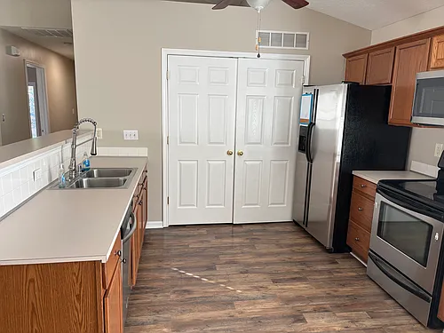 126 W Chopin Way Photo 1
