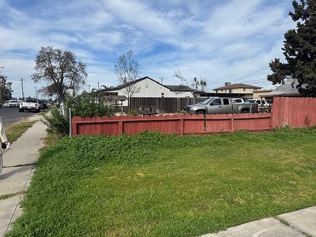 1st image of 322 Poplar Ave