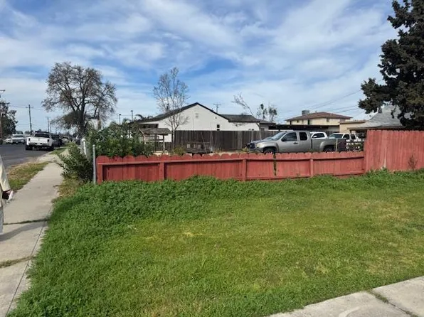 322 Poplar Ave, Manteca, CA 95336