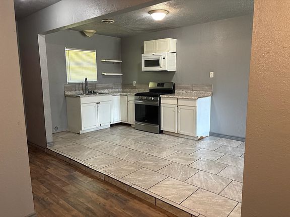 5th image of 5440 Dewberry Ln