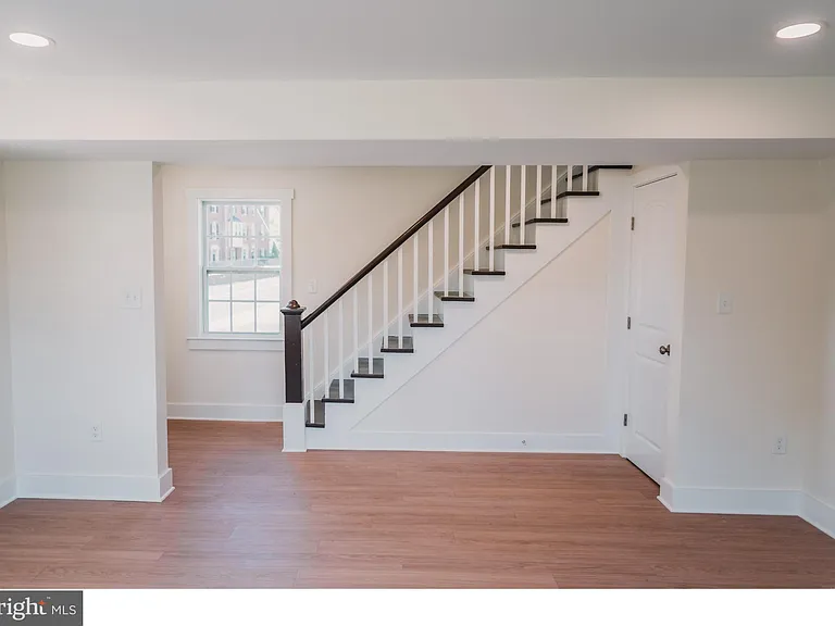 449 Falmouth St — Photo 16