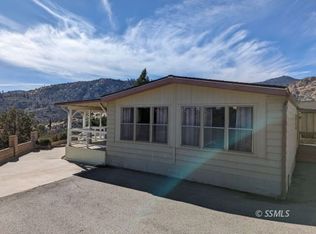 14 Earl Pascoe Rd, Wofford Heights, CA 93285