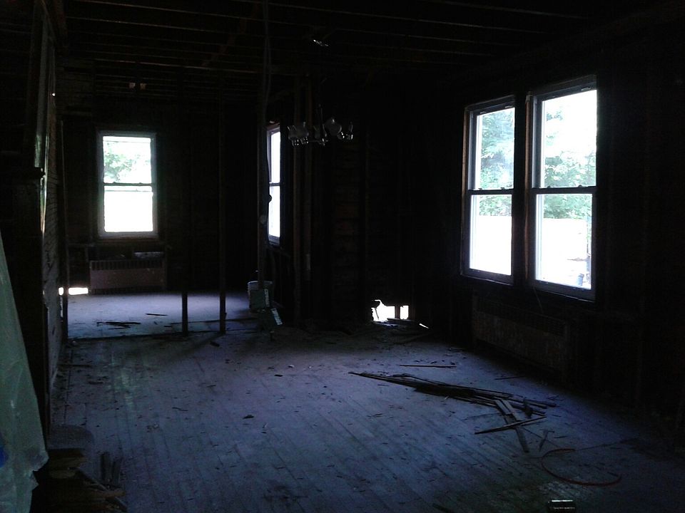 1st image of 13233 86th St