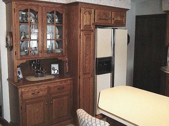 Lots of cupboard space