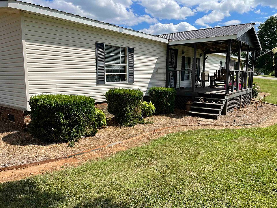 1st image of 297 Bates Dr