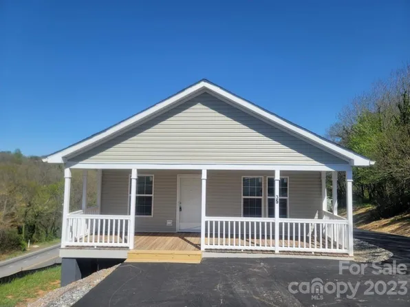 33 Hampton Hts, Canton, NC 28716