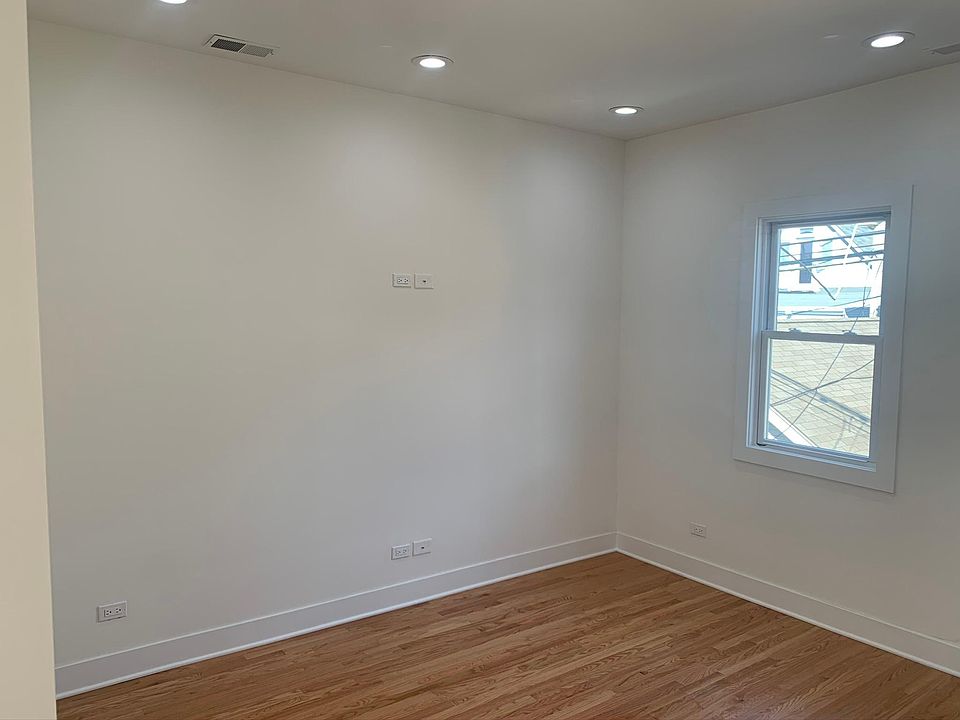 1st image of 3636 N Paulina St #Ch2