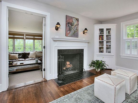 Fireplace & Built-in Cabinet