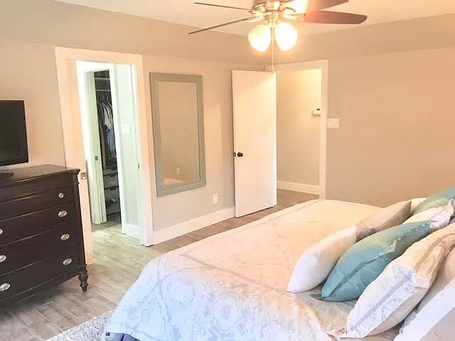 15818 Hamilton Pool Rd — Photo 16