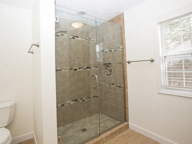 8 Moore Dr — Photo 40