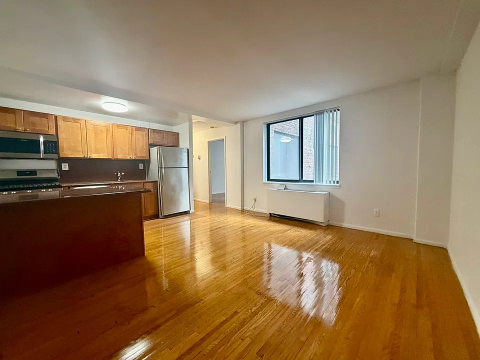 121 E 12th St #2F