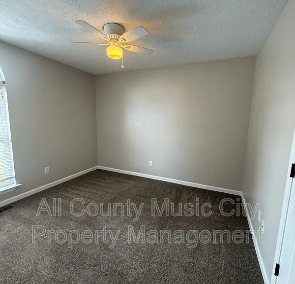 2015 Holloway Ct — Photo 5