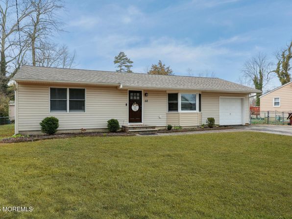 68 Sloop Creek Road, Bayville, NJ 08721