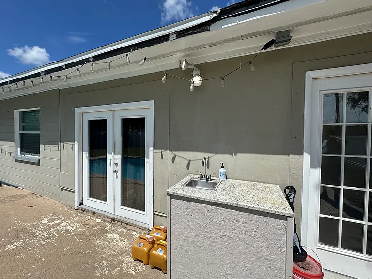 6827 16th St N — Photo 5