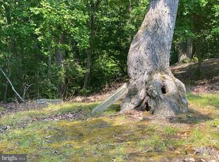 1045 Hyland Ln, Lusby, MD 20657