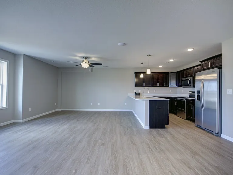Middletown Place Apartments — Photo 25