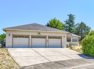 2439 Bell Ct, Medford, OR