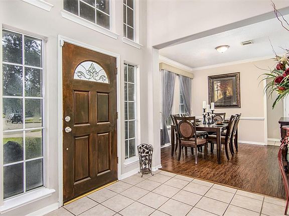 5th image of 236 Rustic Oaks Dr