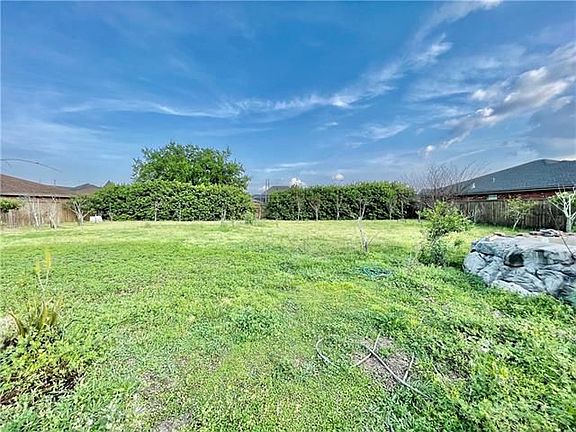 3rd image of 3901 Mumphrey Rd