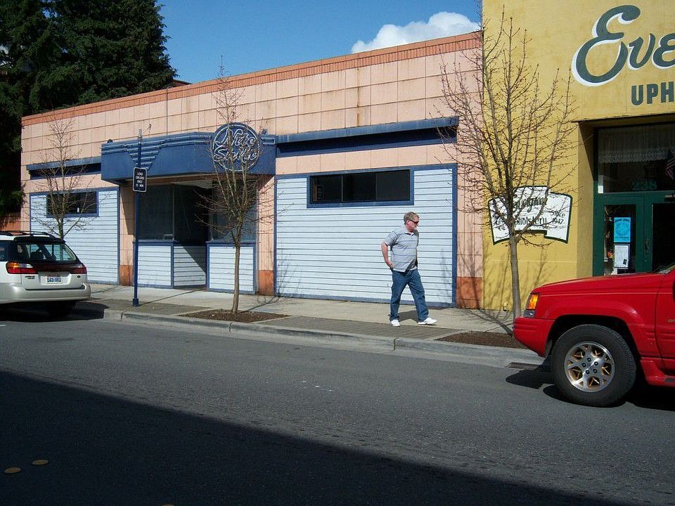 1st image of 242 Burwell St