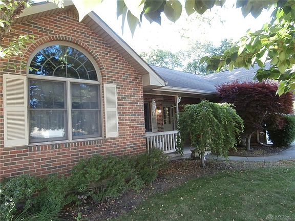2nd image of 475 Southview Dr