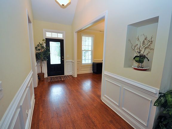 5th image of 2105 Ventura Ct