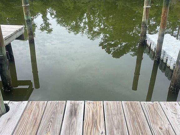 3rd image of 22373 Plum Tree Rd
