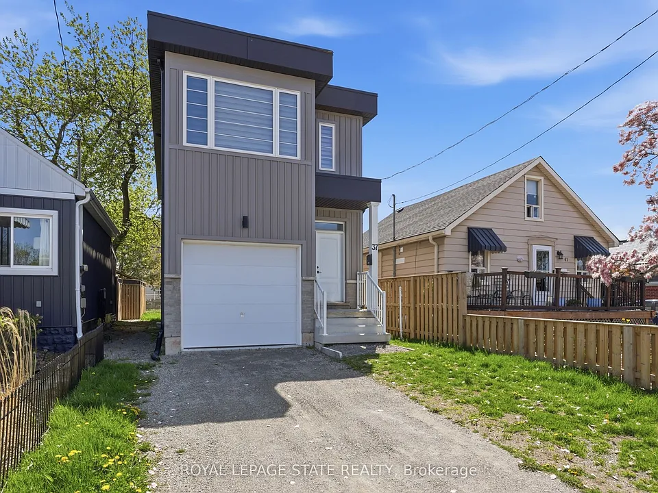 37 Delena Ave S
