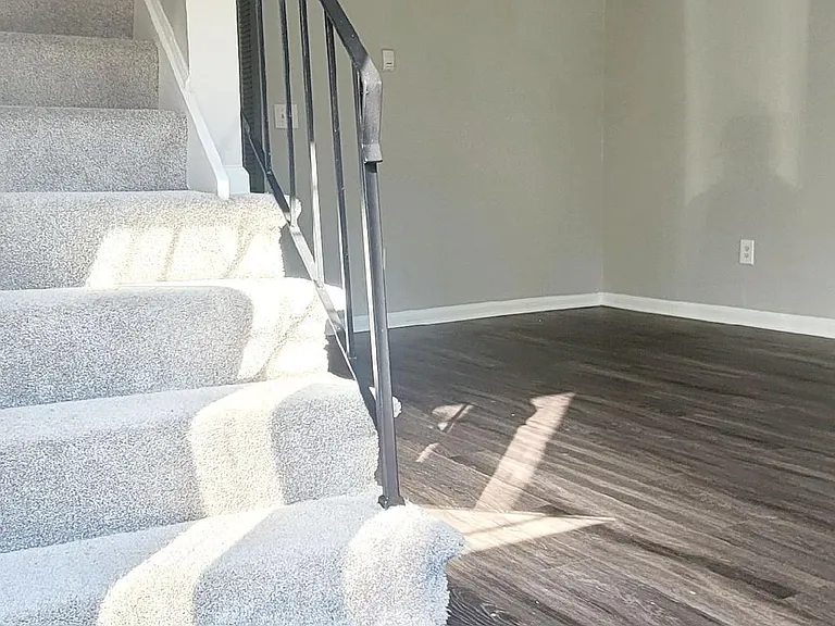 2818 Goolsby Ave — Photo 6