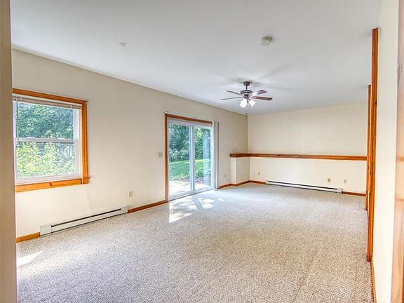 4th image of 12 Dove Ct #1
