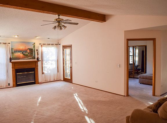 5th image of 364 Elizabeth Dr #D