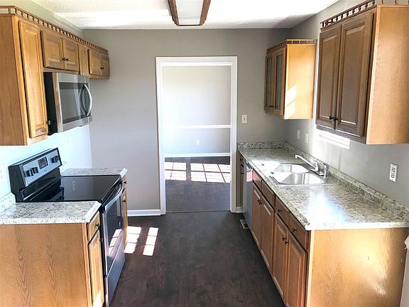 5th image of 305 Templeton Dr