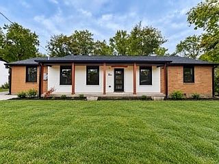 1st image of 551 Harding Pl