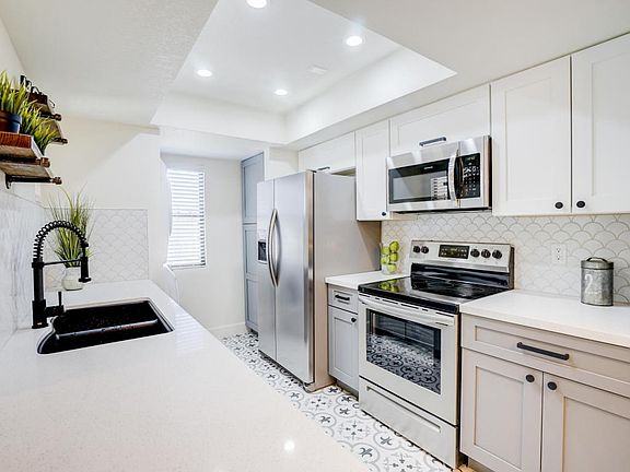 7950 E Starlight Way 205