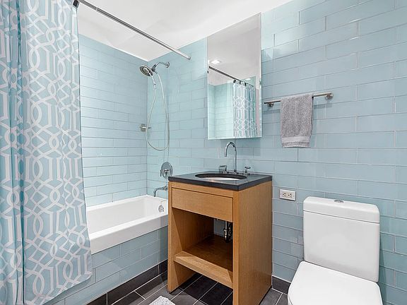 5th image of 310 W 52nd St APT 7D