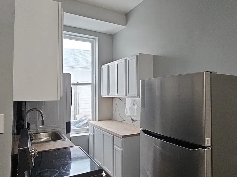 104 W Main St #2 — Photo 8